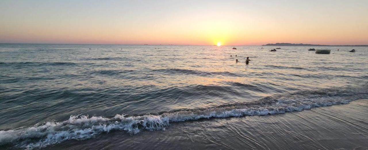 Bellissima Casa Al Mare Con Vista Mozzafiato * Golem (Tirana)